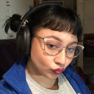 Meet your Posher, Cristina